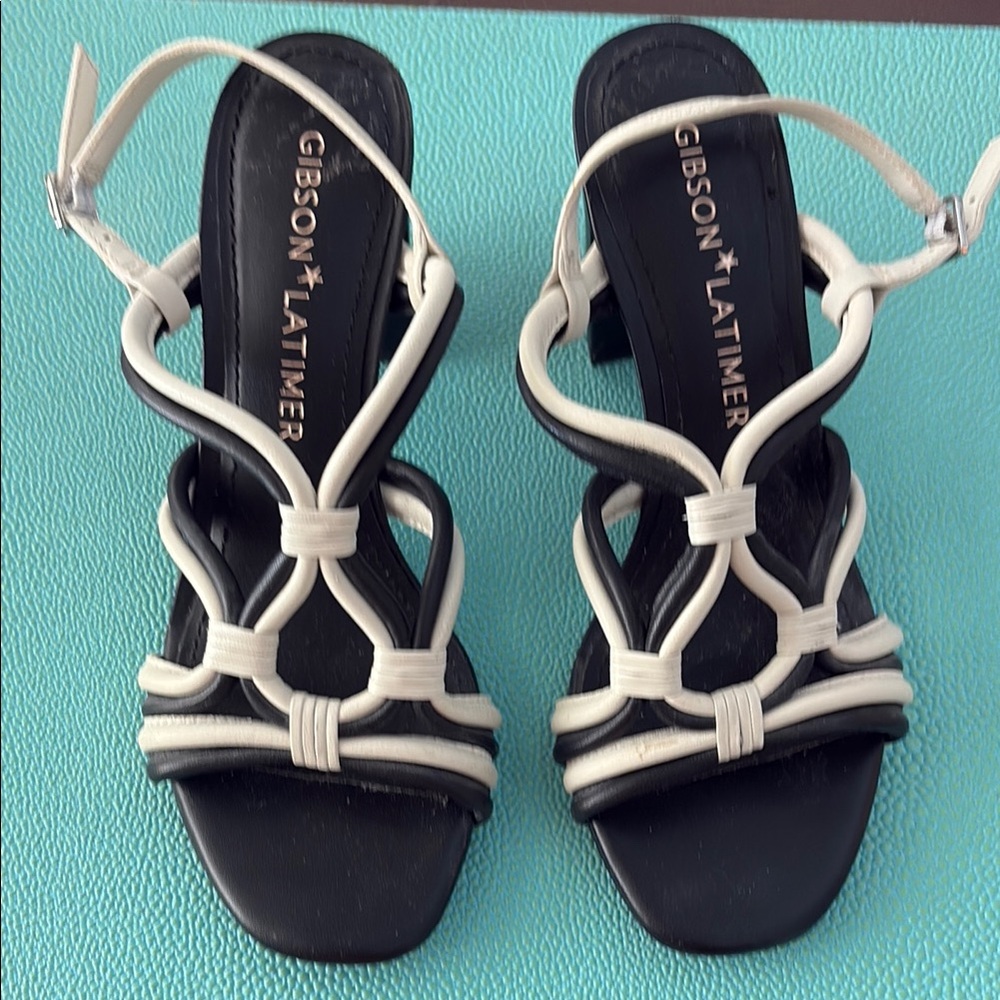 NWOT Gibson Latimer Nicolette Black and White Strappy Sandals size 6
